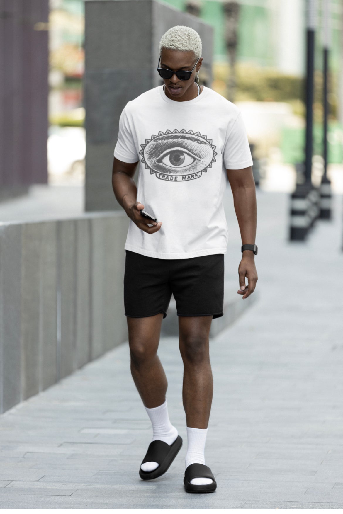 Vintage eye graphic trademark graphic tees unisex